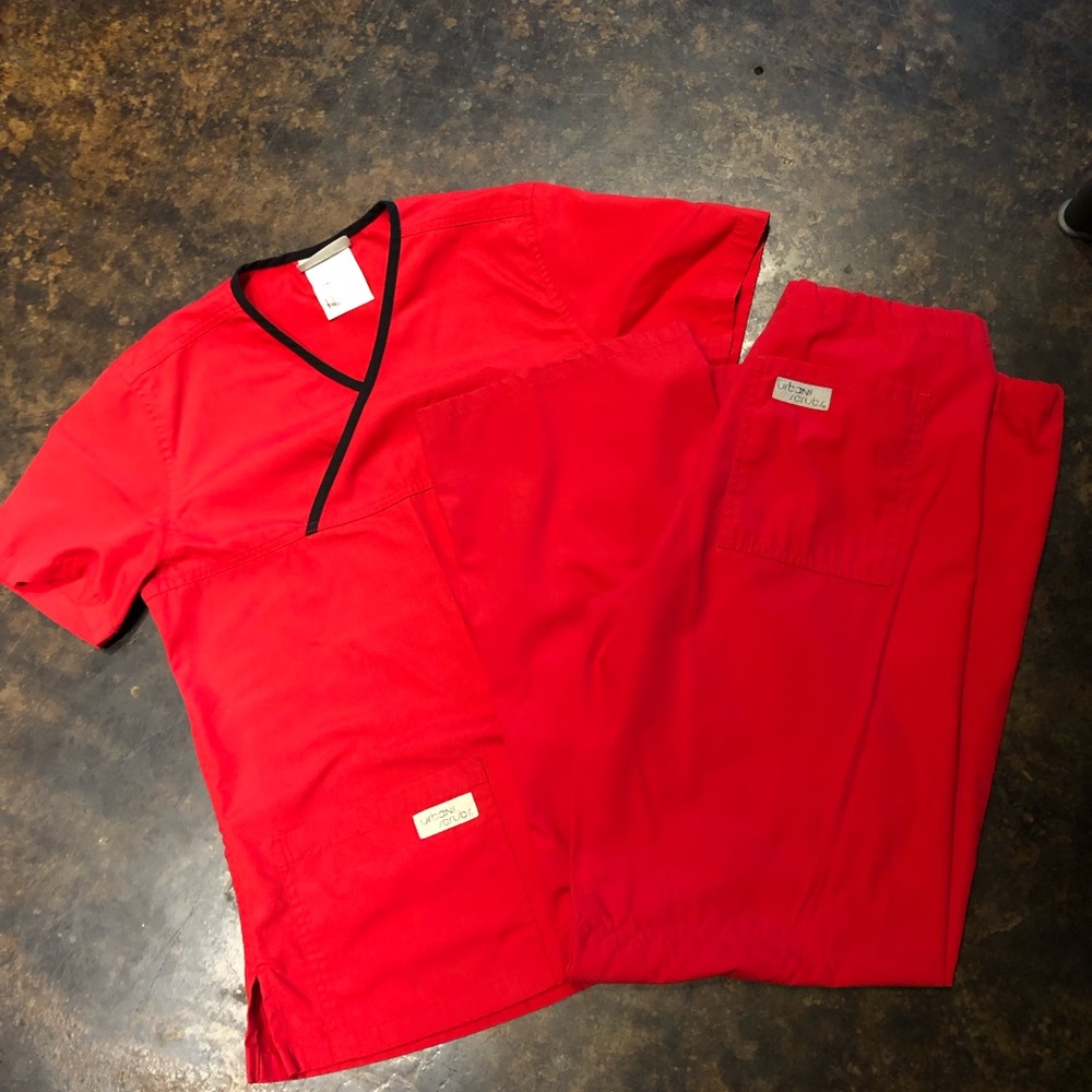 Urbane Scrub Set Size Small